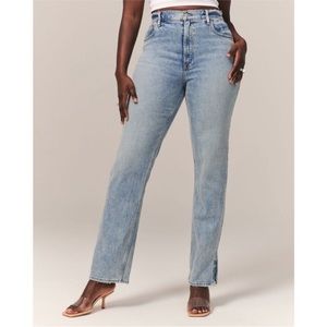 NWOT Abercrombie & Fitch High rise Curve Love Straight Jeans.